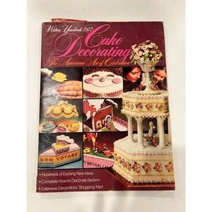 Vintage 1977 Wilton Yearbook Cake Decorating The American Art‎ of Celebration